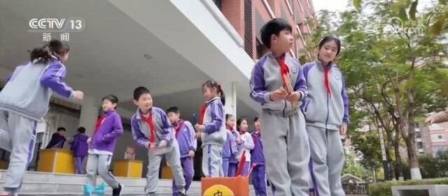 吸引更多的