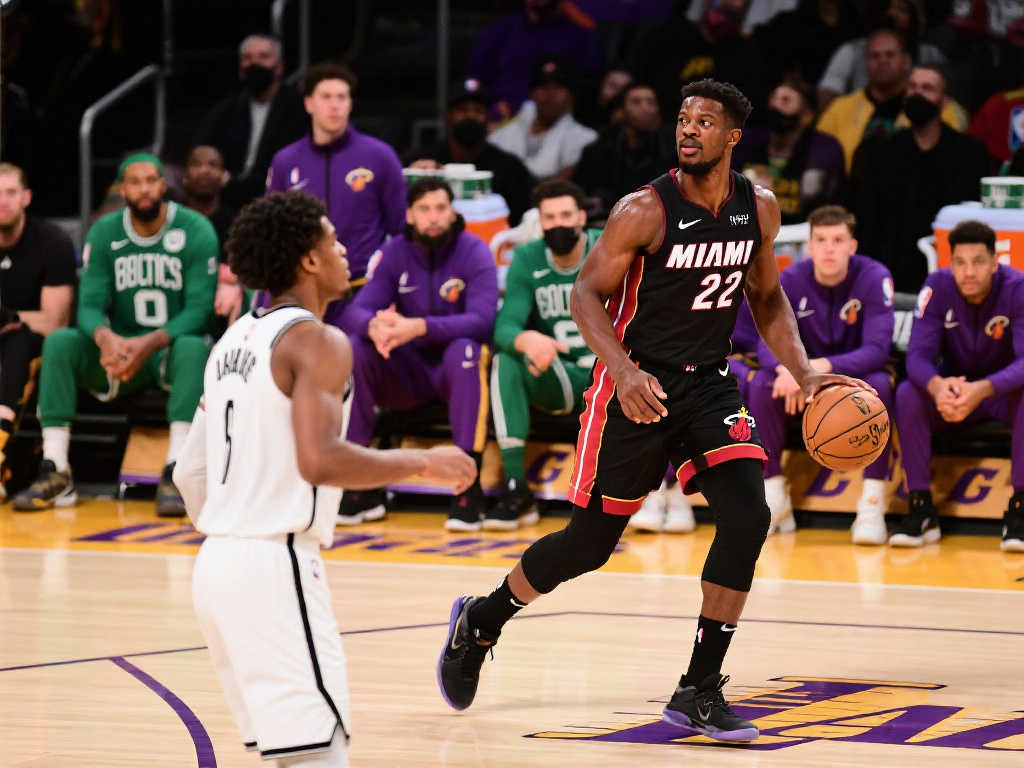 虽然在某些 虽然在某些